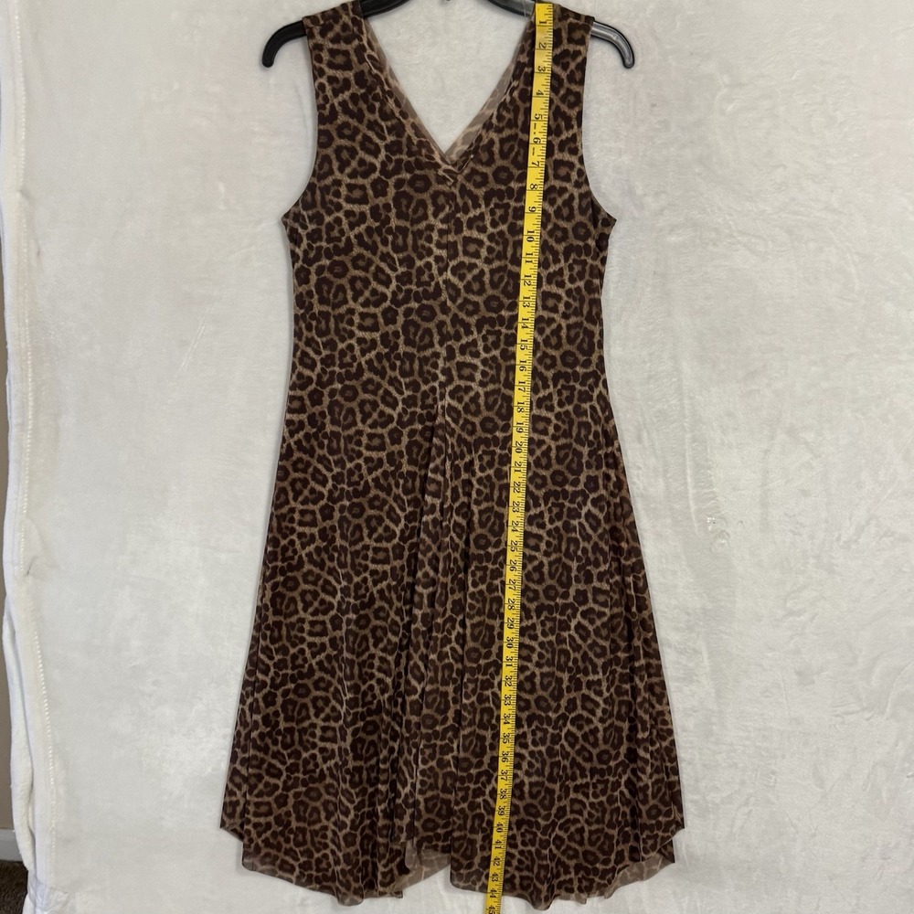 T Tahari Leopard Print Dress Size M V Neck Mesh Knit Sleeveless Flare Asymmetric - Picture 11 of 16